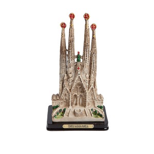 MAQUETA TEMPLE SAGRADA FAMILIA MARRO 11CM 