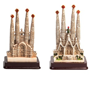 MAQUETA SAGRADA FAMILIA 4 TORRES MARRO 15CM 